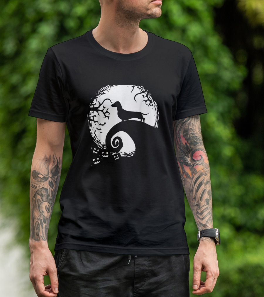 Dachshund Moonlit Halloween Scene For Dachshund Lovers T-Shirt