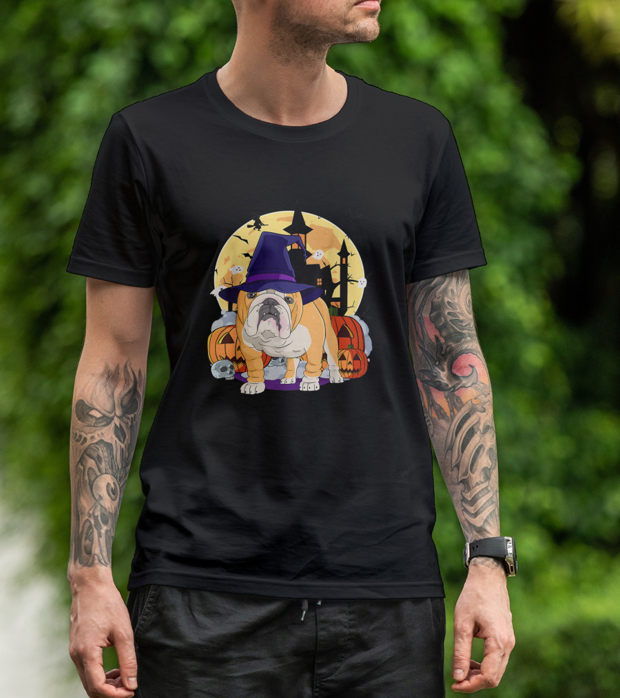 English Bulldog Witch Hat Halloween Pumpkins And Haunted House T-Shirt