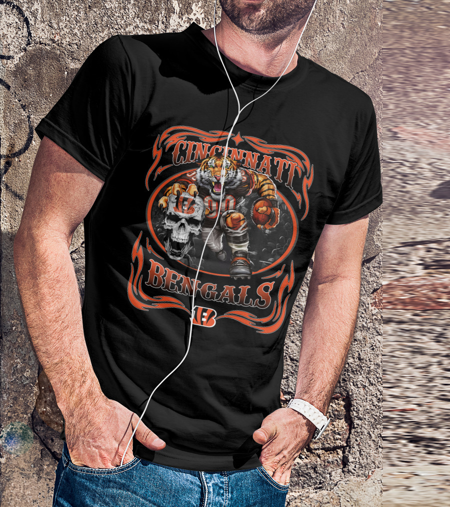 Cincinnati Bengals Tiger With Football And Skull T-Shirt