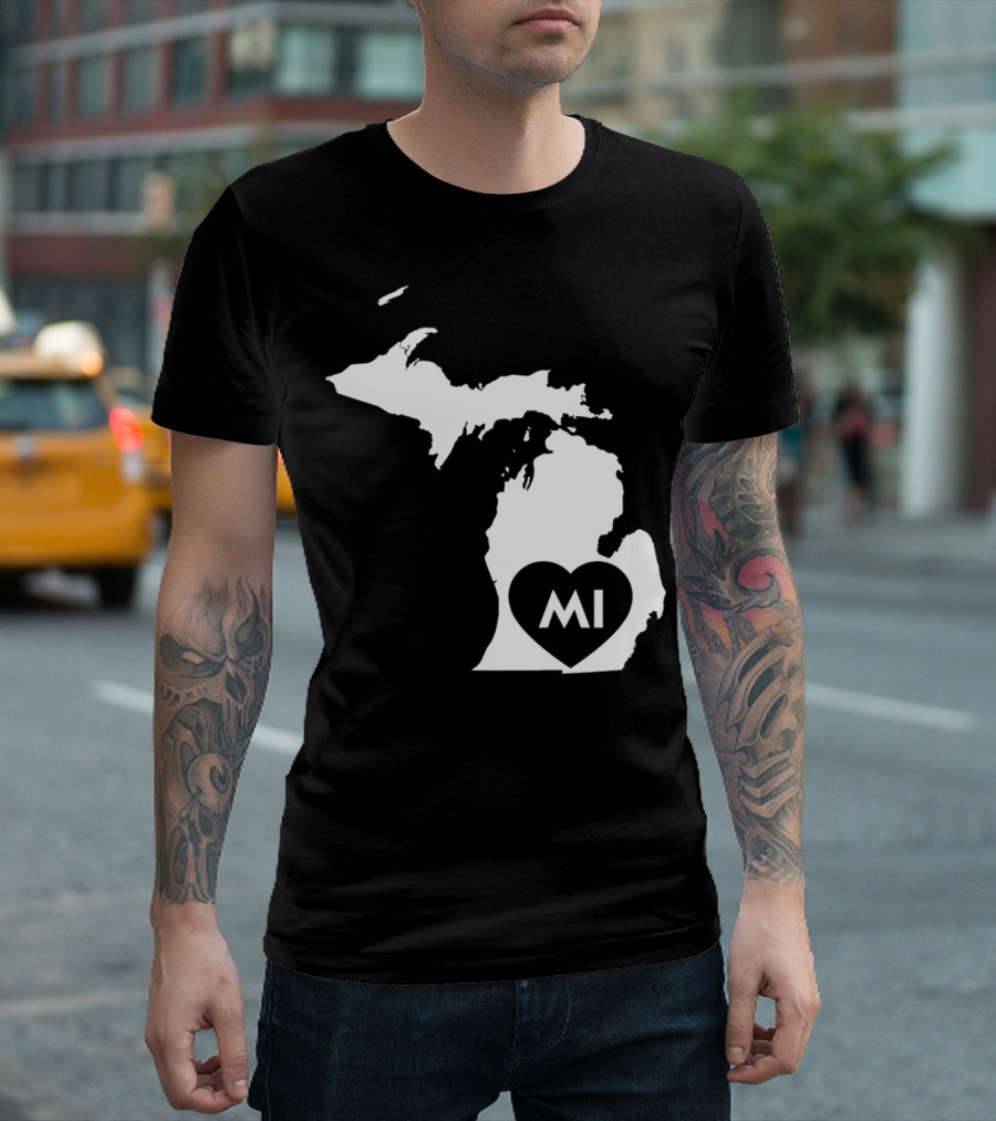 I Love MI Michigan State Map Heart T-Shirt