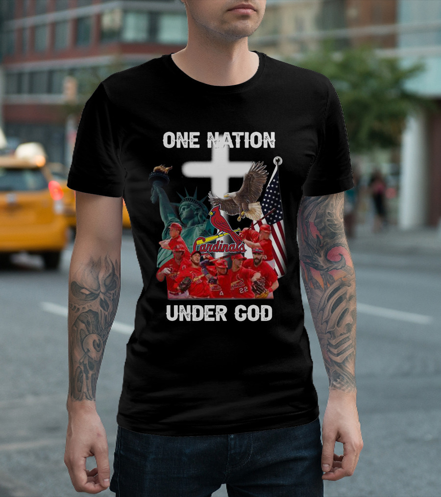 St Louis Cardinals One Nation Under God Liberty Statue Eagle Flag T-Shirt