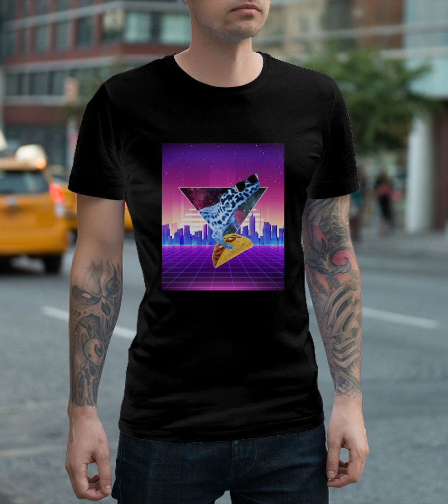 Aesthetic Synthwave Leopard Gecko Taco In Retro Urban Skyline T-Shirt