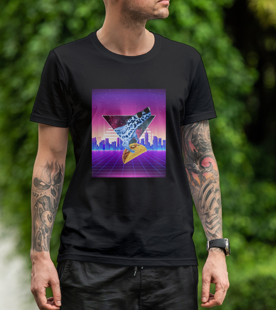 Aesthetic Synthwave Leopard Gecko Taco In Retro Urban Skyline T-Shirt