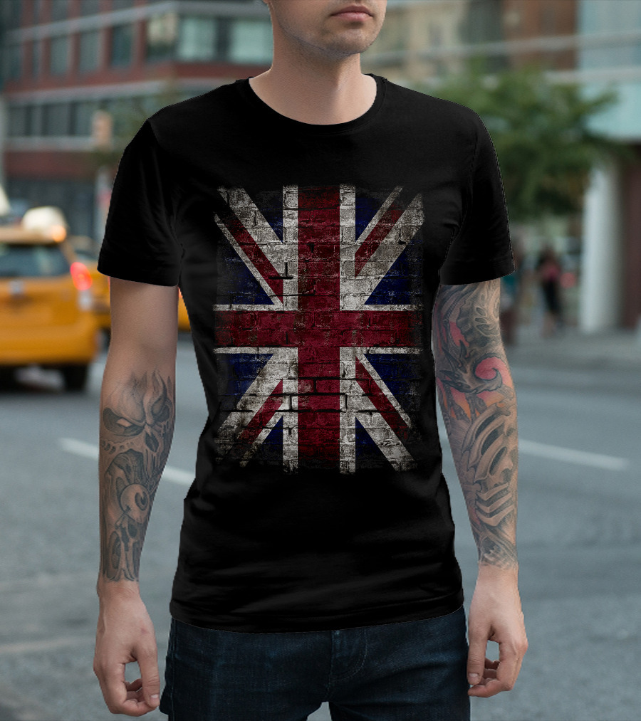 Grunge Vintage Distressed British UK Flag Punk T-Shirt