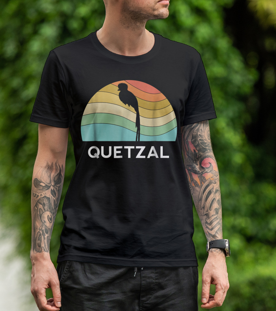 Quetzal Retro Chapin Vintage Guatemala Maya Antigua Rainbow T-Shirt