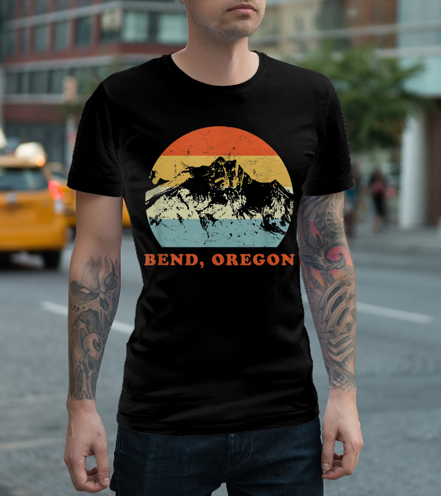 Bend Oregon Vintage Mountain Sunset Throwback Vacation T-Shirt