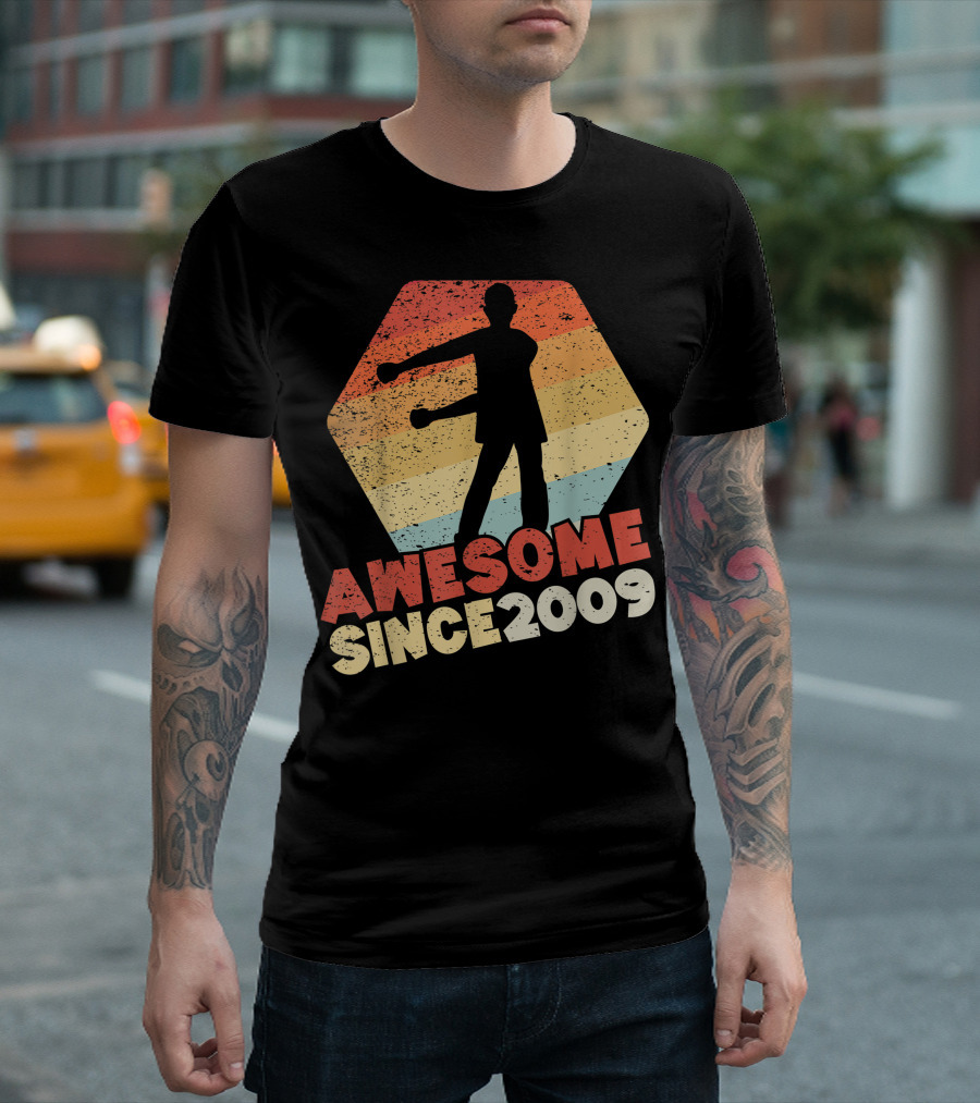 Awesome Since 2009 Retro Silhouette For 11 Year Old Birthday Boy T-Shirt