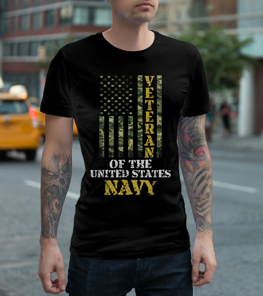 Veteran Of The United States Navy American Flag Camo T-Shirt