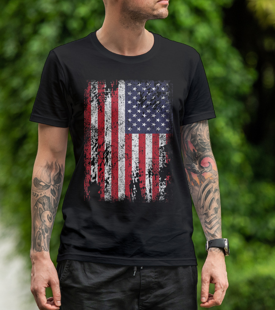 Distressed Retro Vintage American Flag USA T-Shirt