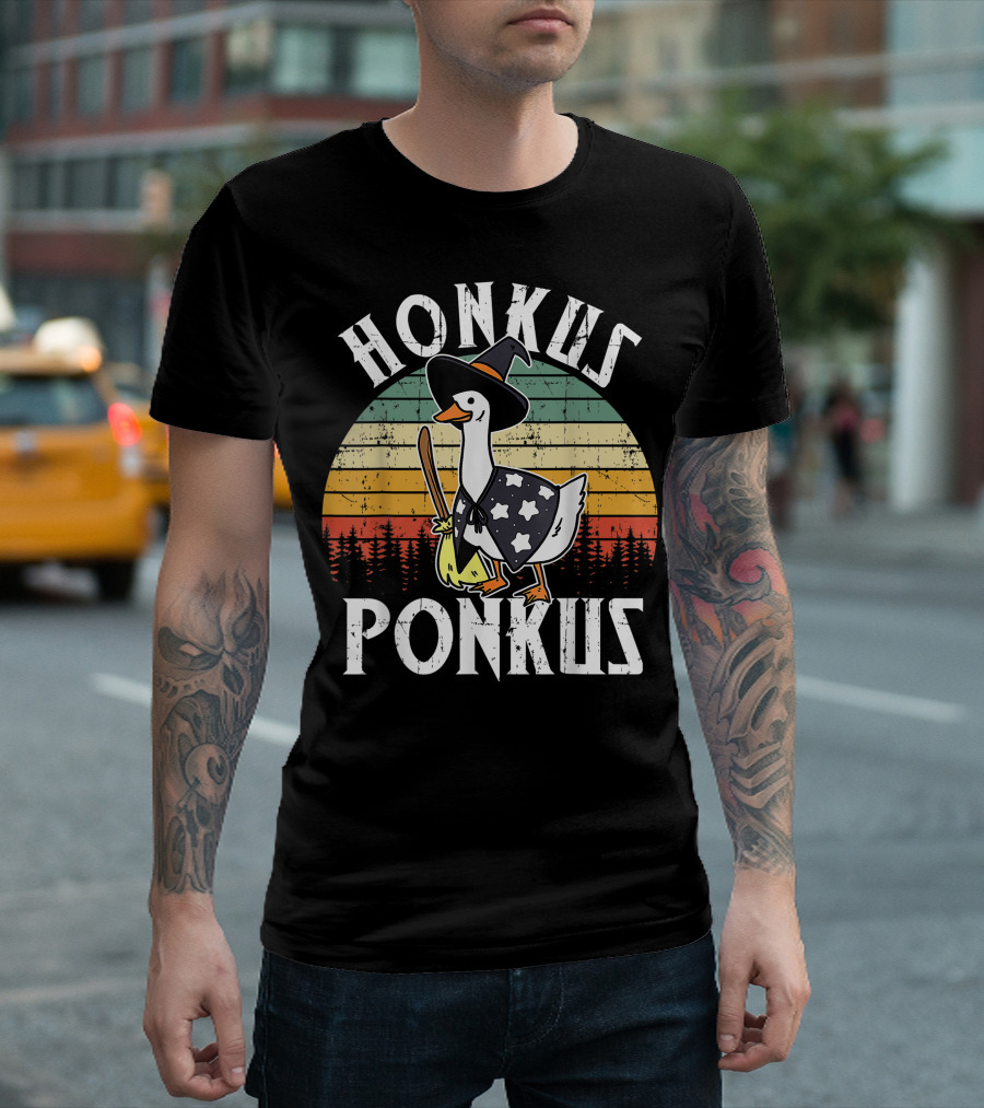 Vintage Honkus Ponkus Halloween Cute Witch Duck Retro Sunset T-Shirt