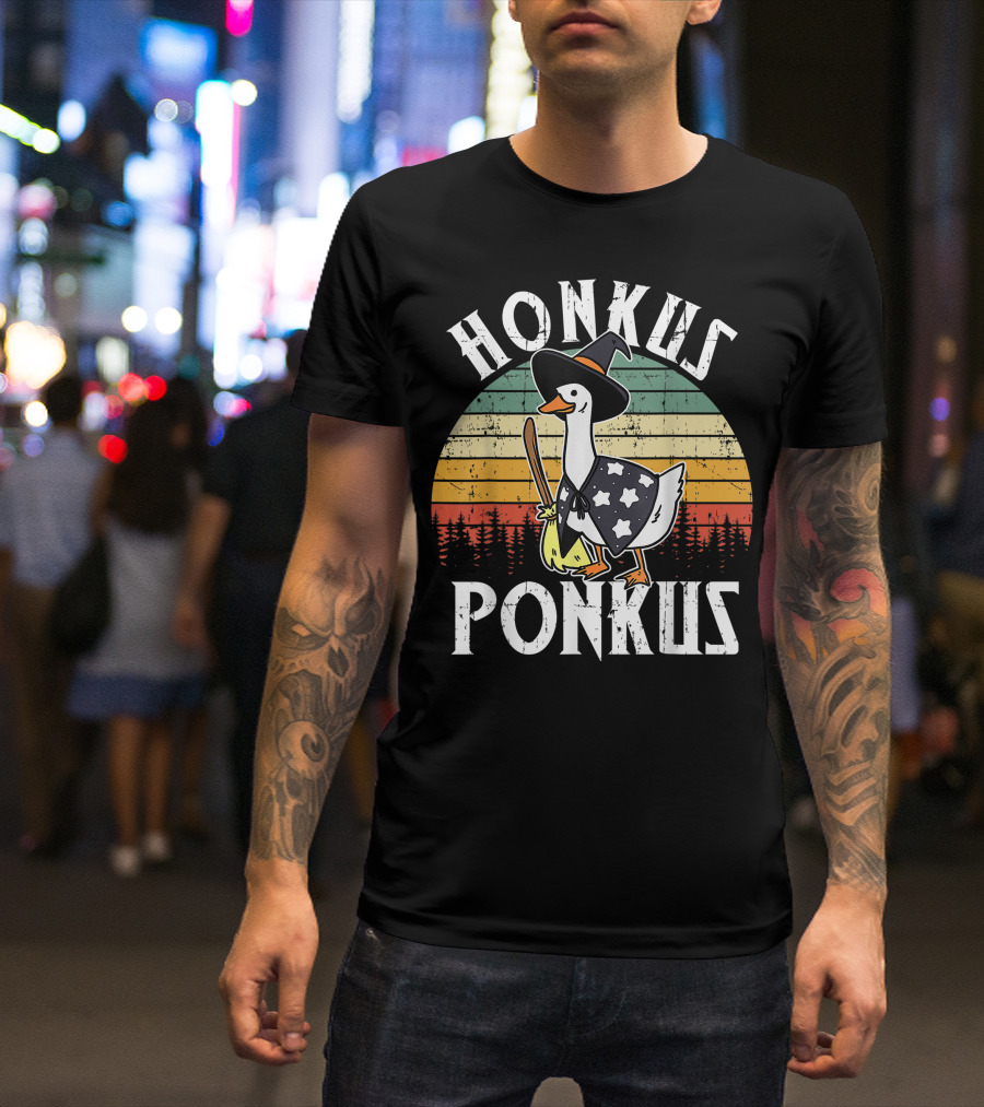 Vintage Honkus Ponkus Halloween Cute Witch Duck Retro Sunset T-Shirt