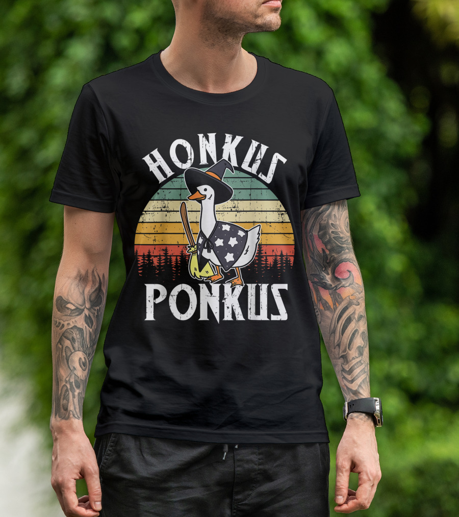 Vintage Honkus Ponkus Halloween Cute Witch Duck Retro Sunset T-Shirt