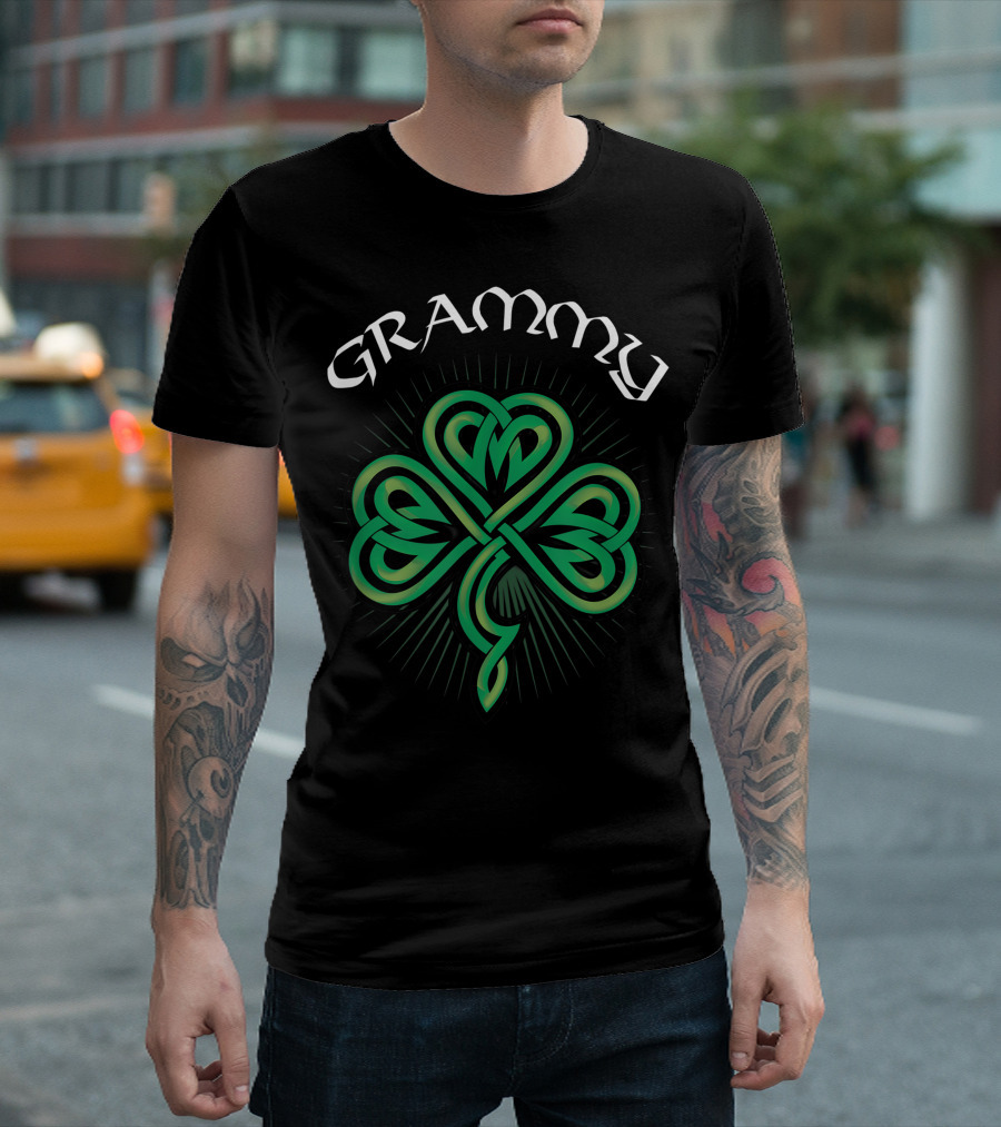 Grammy Irish Shamrock Celtic Knot Grandmother's Day T-Shirt
