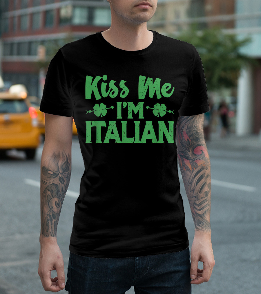 Kiss Me I'm Italian Shamrock Pride T-Shirt