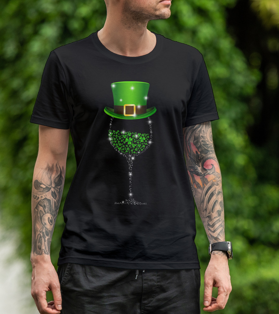 St. Patrick's Day Leprechaun Hat Shamrock Wine Glass T-Shirt