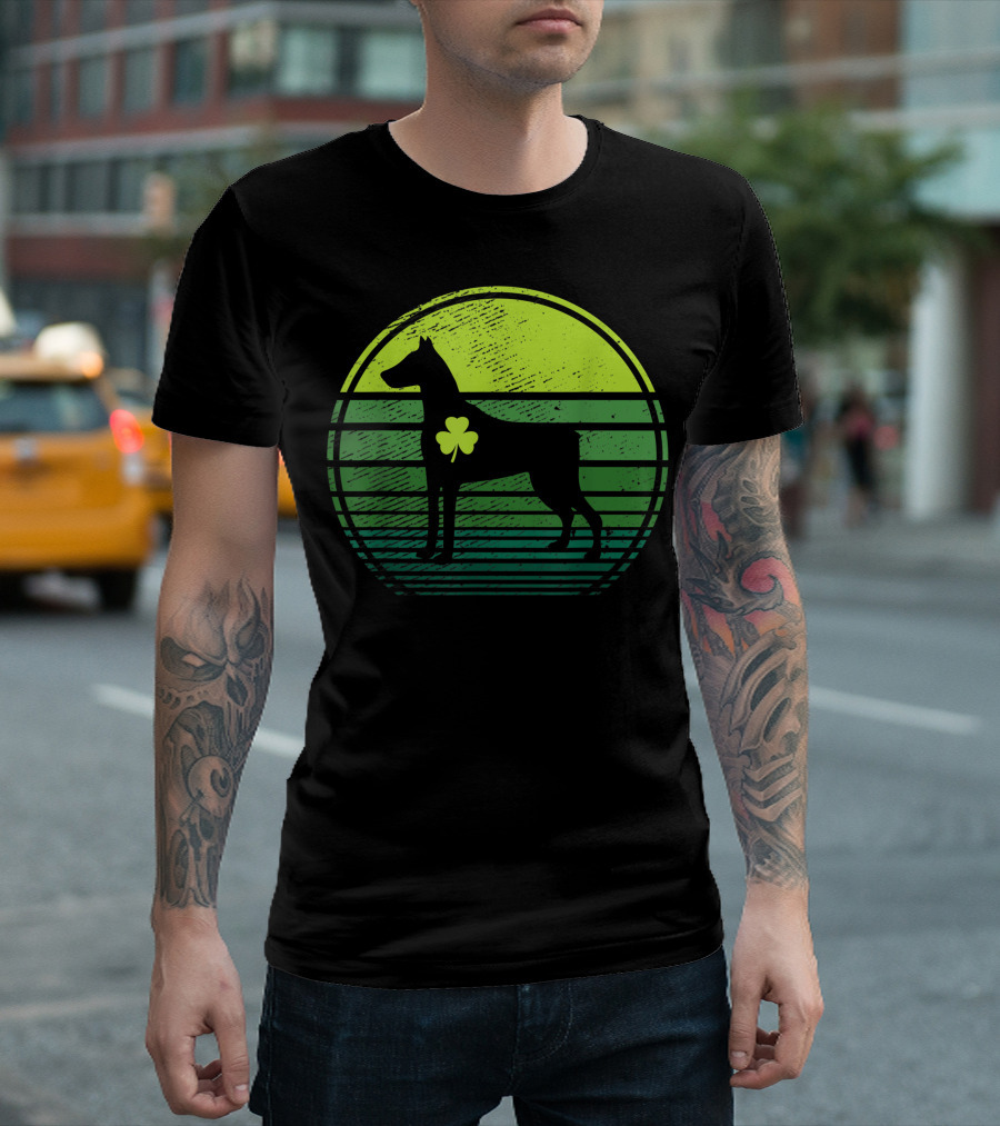 Doberman Pinscher Irish Clover Vintage Circle T-Shirt