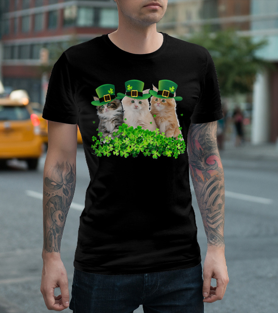 St Patricks Day Cute Kitten Trio in Vintage Irish Leprechaun Hats and Shamrocks T-Shirt