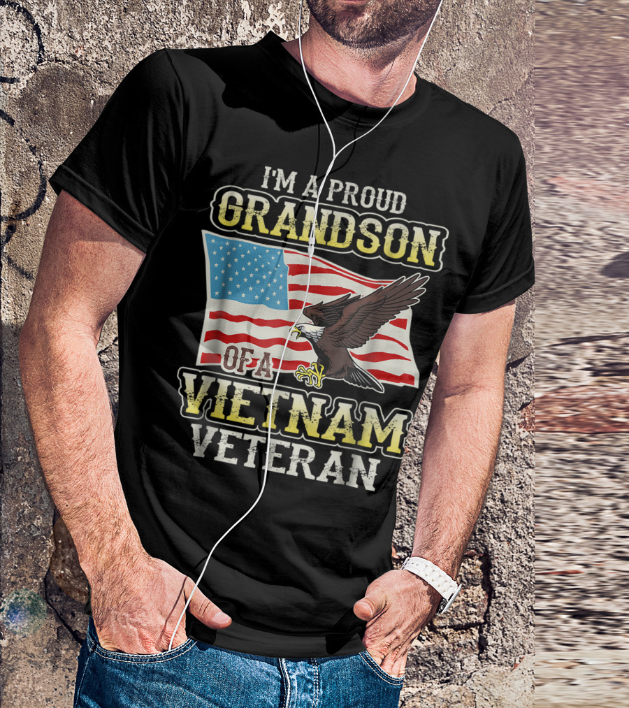 Proud Grandson Of A Vietnam Veteran With Eagle And American Flag Background T-Shirt