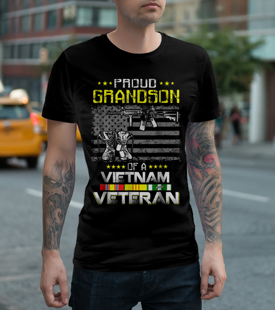 Proud Grandson Of A Vietnam Veteran Vietnam War Vet American Flag Rifle Boots And Ribbons T-Shirt