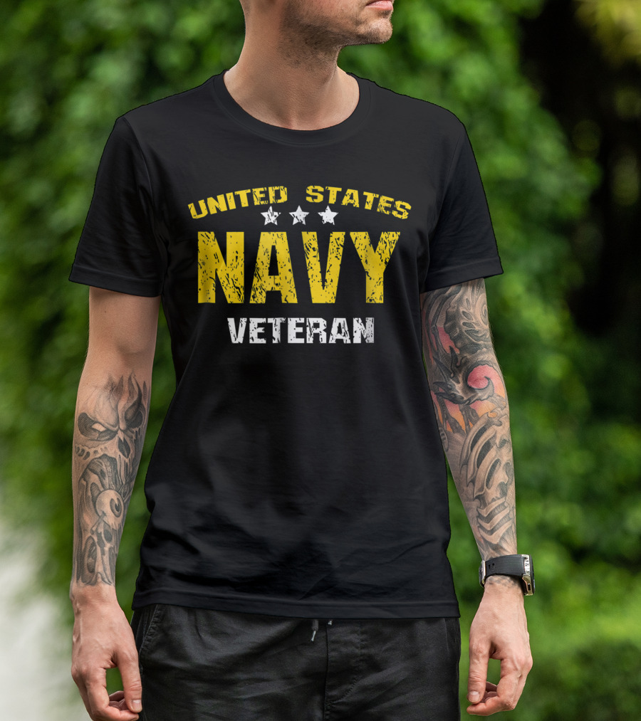 United States Navy Veteran Faded Stars Bold Lettering T-Shirt