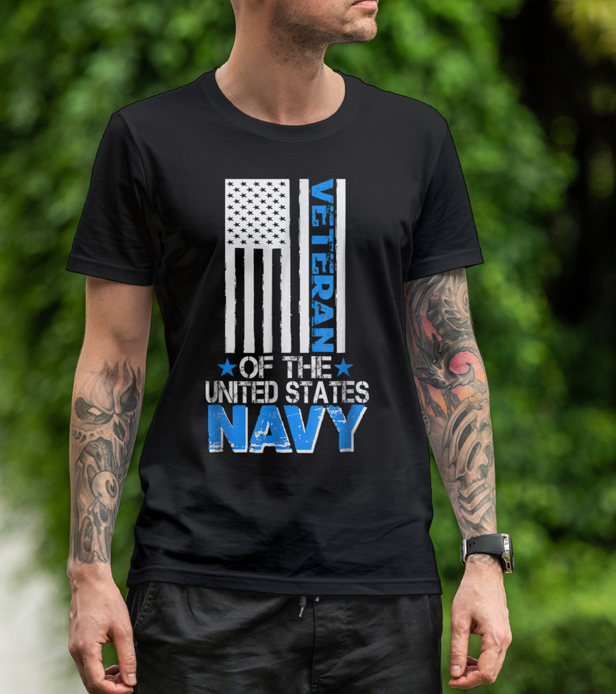 United States Navy Veteran American Flag T-Shirt