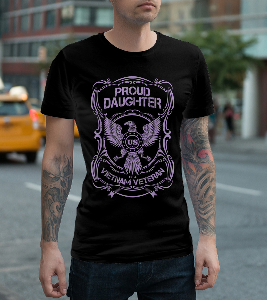 Proud Daughter of a Vietnam Veteran with US Eagle Emblem T-Shirt
