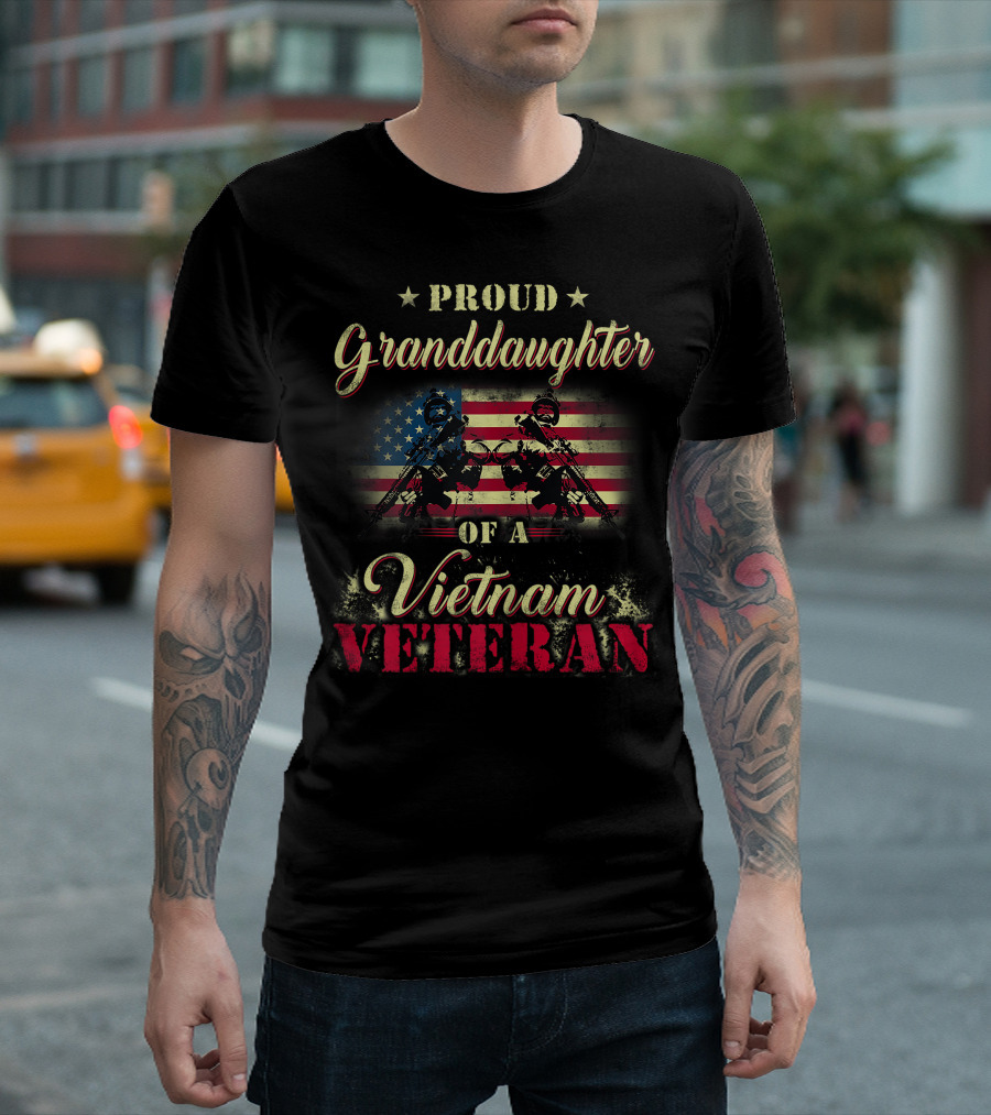 Proud Granddaughter Of A Vietnam Veteran American Flag Soldiers T-Shirt