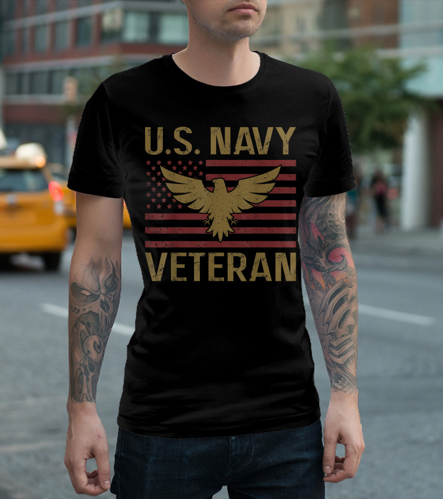 U.S. Navy Veteran Vintage US Flag Eagle Patriot Veteran Day T-Shirt