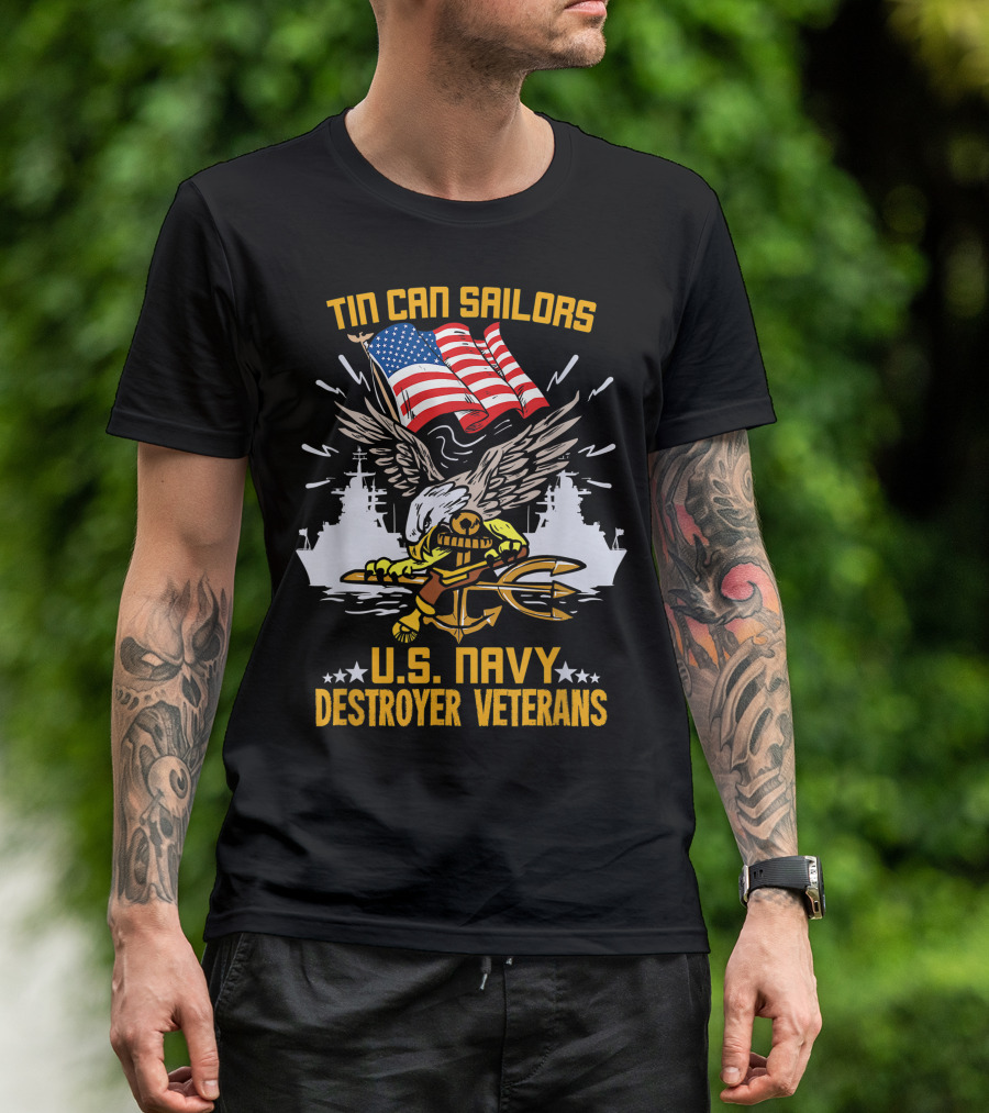 Tin Can Sailors U.S. Navy Destroyer Veterans American Flag Eagle T-Shirt