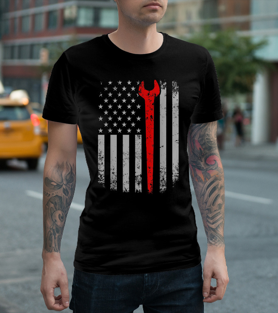 American Flag Wrench Ironworker USA T-Shirt
