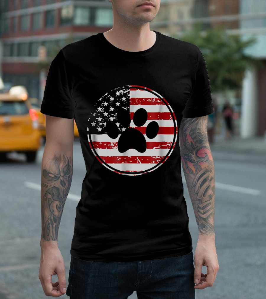Dog Paw Print American Flag USA Patriotic Circle T-Shirt