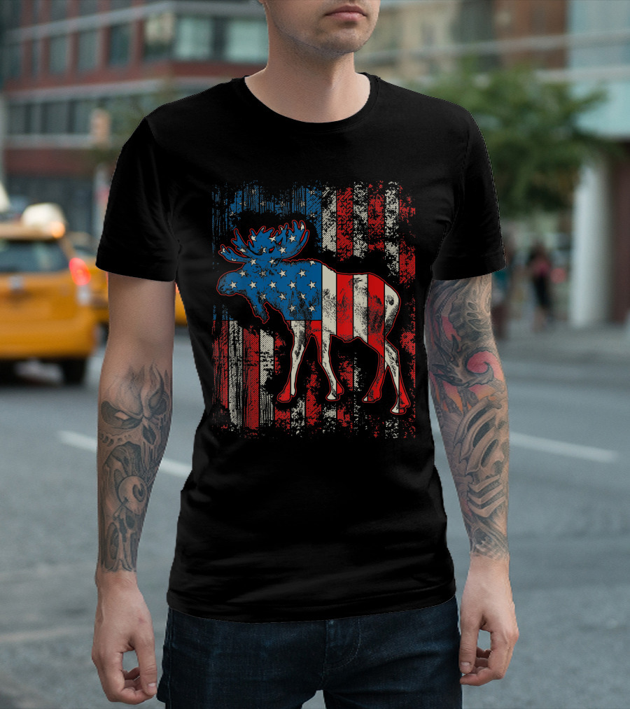 Moose American Flag USA Men Hunting Patriotic Wildlife T-Shirt