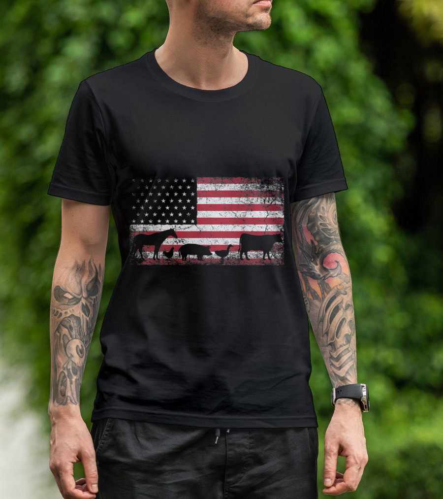 American Flag 4th Of July Farm Animals Chicken Horse Cow Pig T-Shirt
