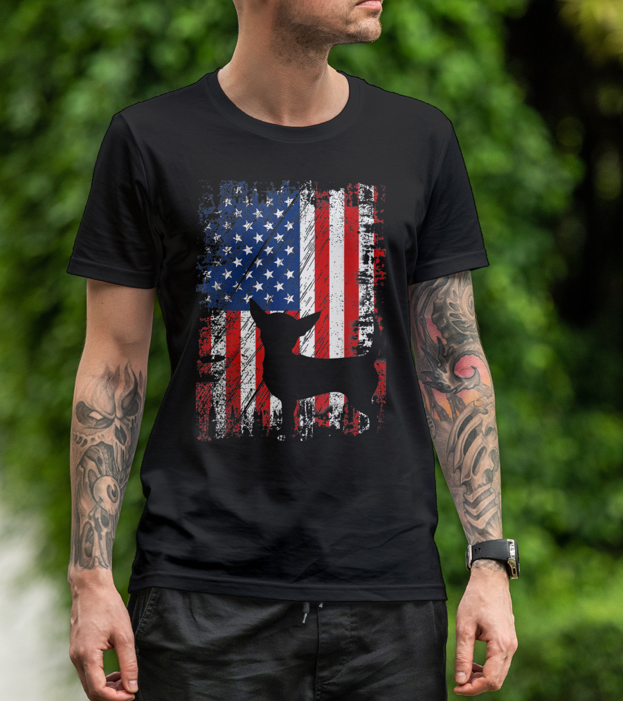 Chihuahua Silhouette On Distressed American Flag USA Patriotic Dog T-Shirt