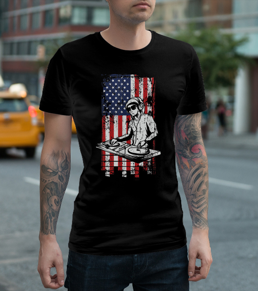 American Flag DJ Music Lover 4th Of July Turntable T-Shirt