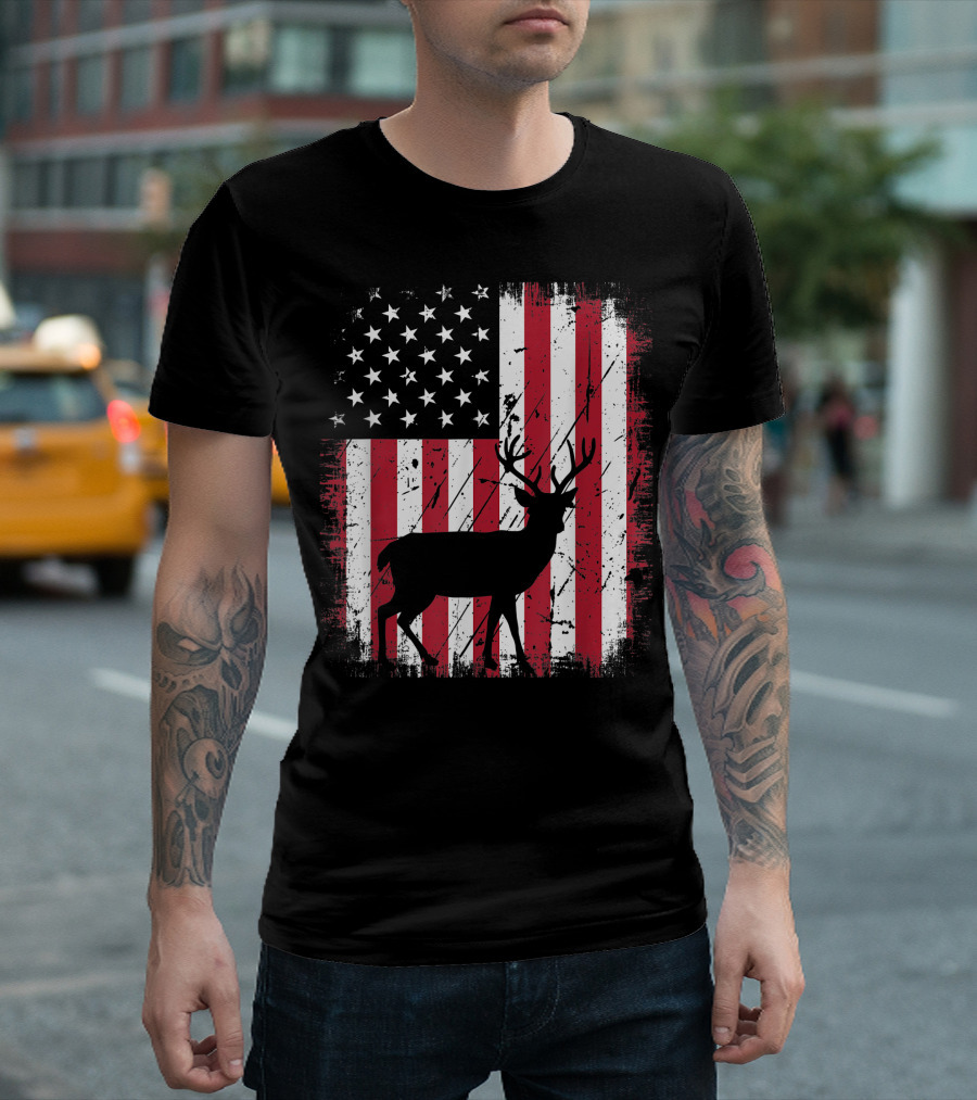 Vintage Deer American Flag USA Patriotic 4th of July T-Shirt