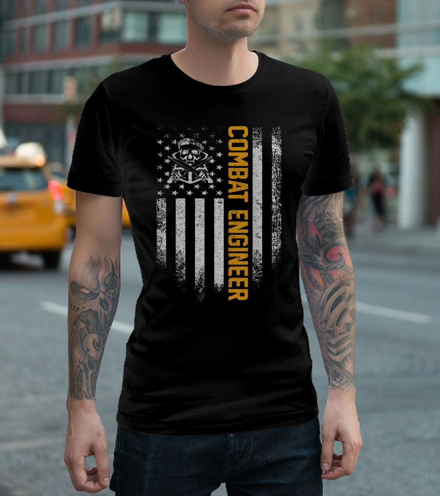 Vintage USA Combat Engineer Skull American Flag Patriotic T-Shirt