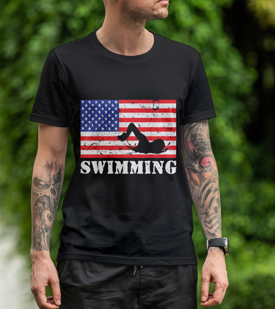 Vintage Distressed USA Flag Swimming Swimmer American Flag T-Shirt