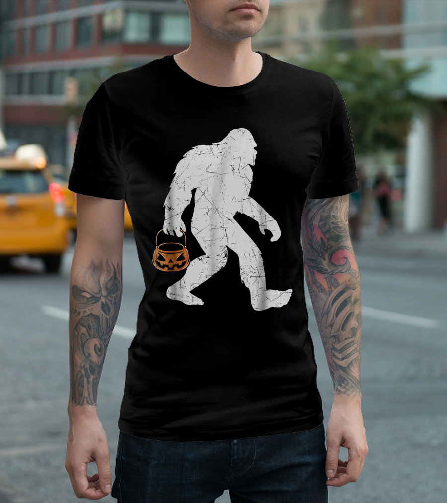 Bigfoot Halloween Pumpkin Bucket T-Shirt