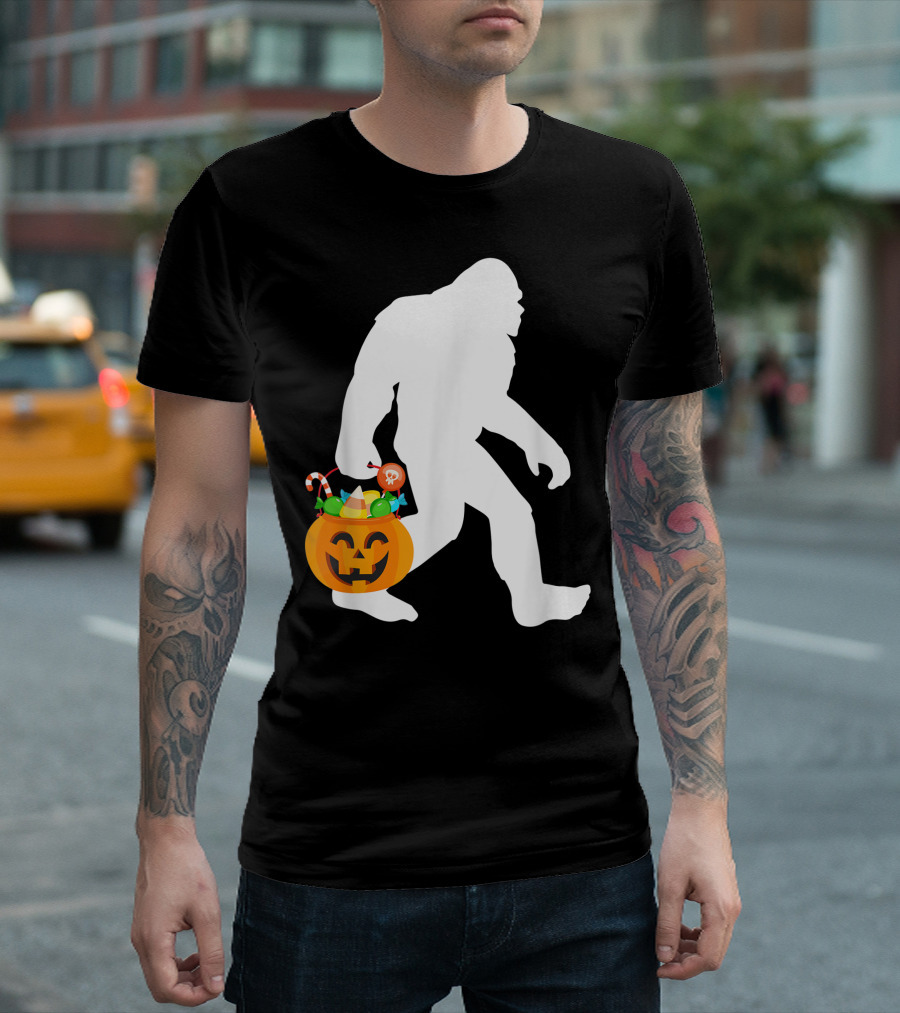 Bigfoot Sasquatch Halloween Pumpkin Candy Bucket T-Shirt