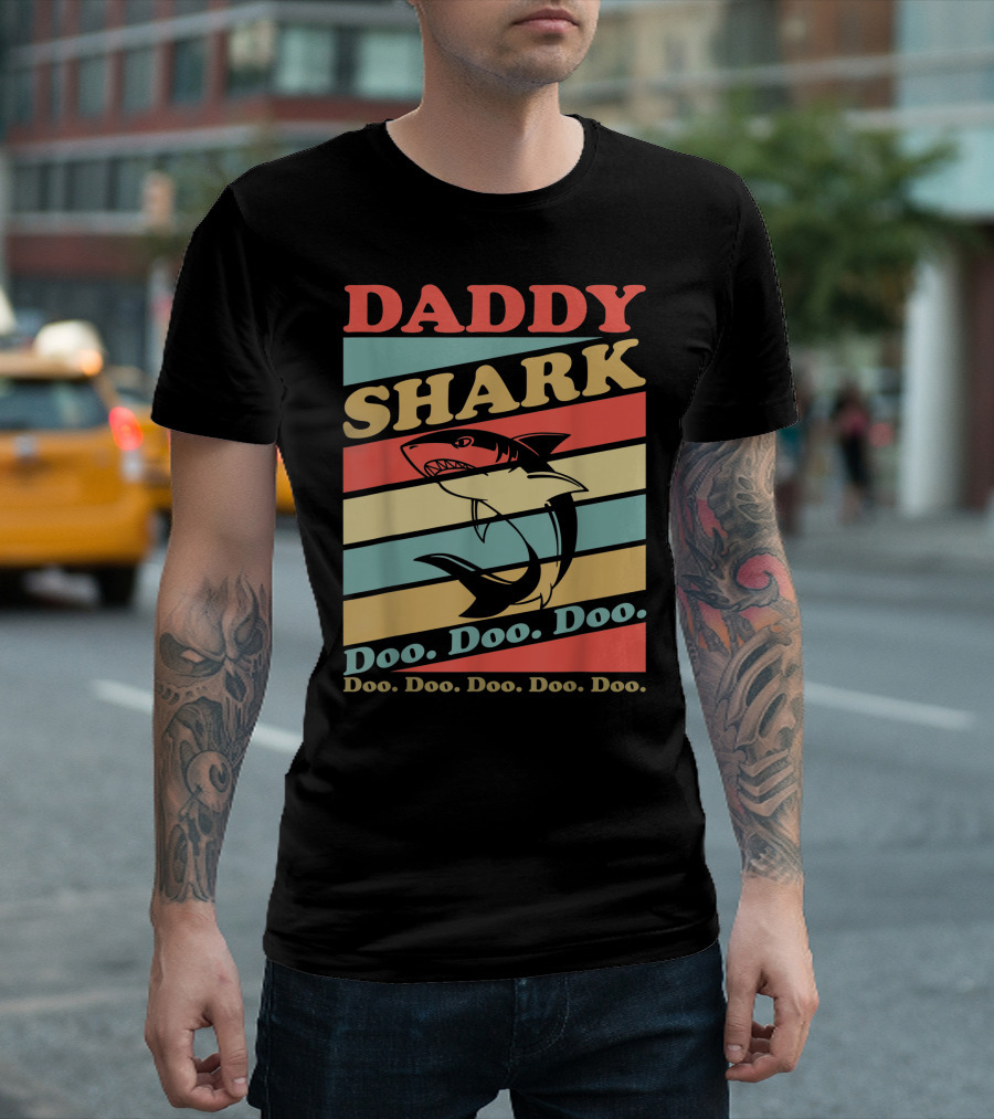 Daddy Shark Doo Doo Doo Vintage Stripes Retro T-Shirt