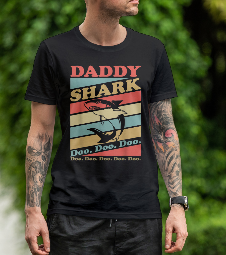 Daddy Shark Doo Doo Doo Vintage Stripes Retro T-Shirt