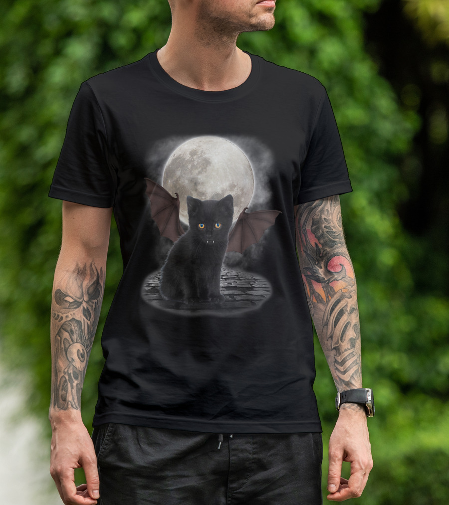 Gothic Vampire Bat Cat Under Full Moon For Funny Cats Lover T-Shirt