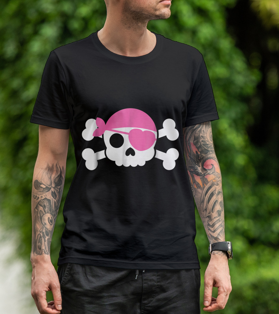Jolly Roger Cute Pink Pirate Halloween Costume T-Shirt