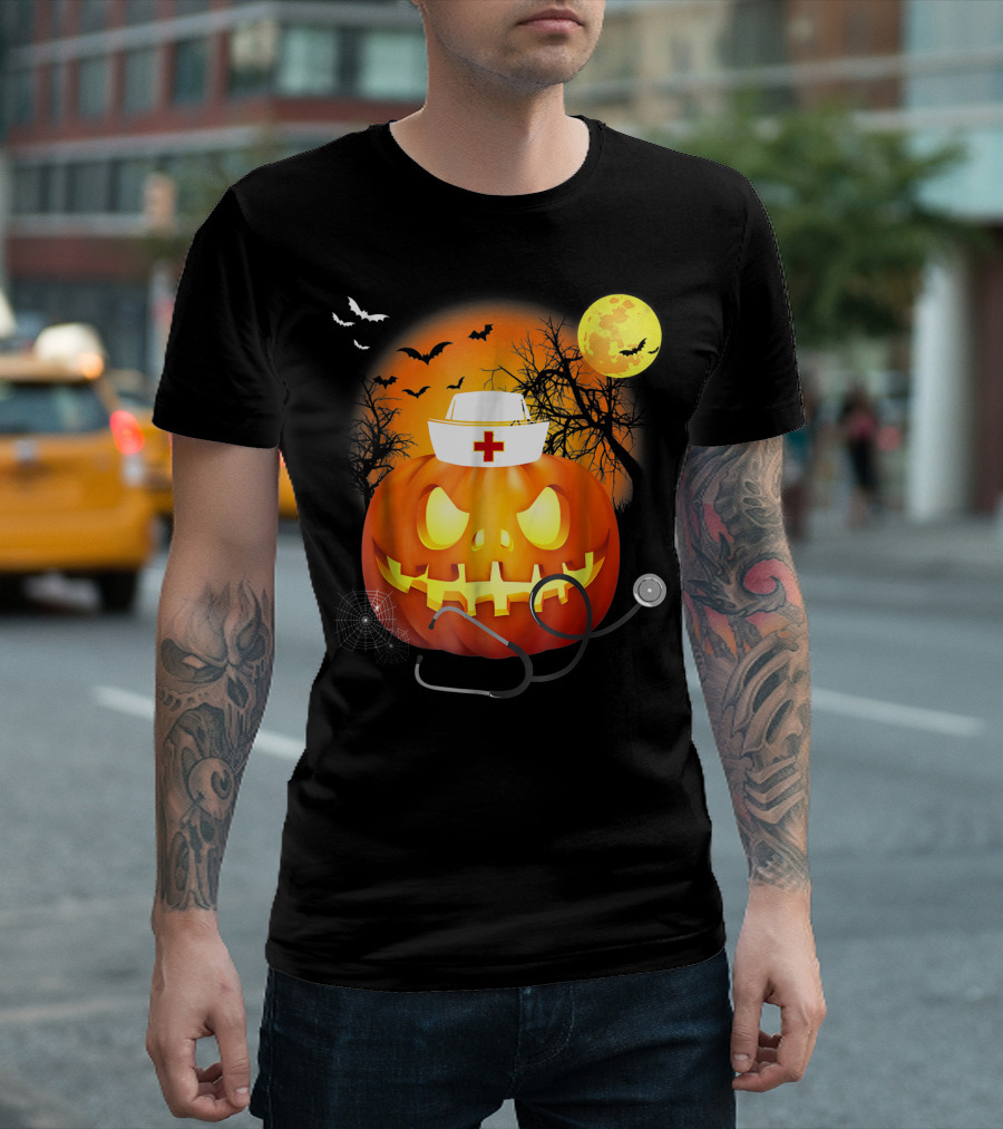 Nurse Pumpkin Halloween Funny Jack-O'-Lantern with Stethoscope and Bats T-Shirt