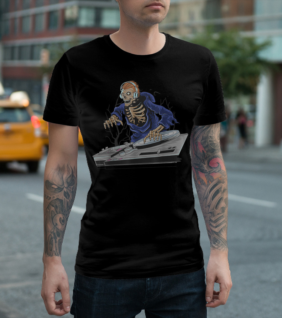 Zombie Skeleton Halloween DJ With Headphones And Turntable T-Shirt
