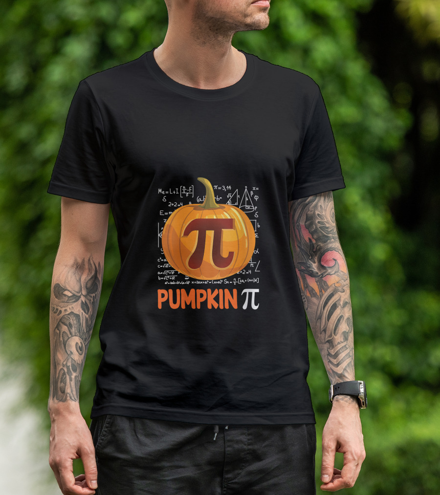 Pumpkin Pi Math Halloween Thanksgiving Funny Pi Day Equation Background T-Shirt