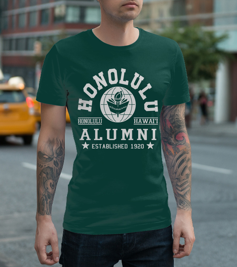 Honolulu Hawai'i Alumni Mālamalama Established 1920 T-Shirt
