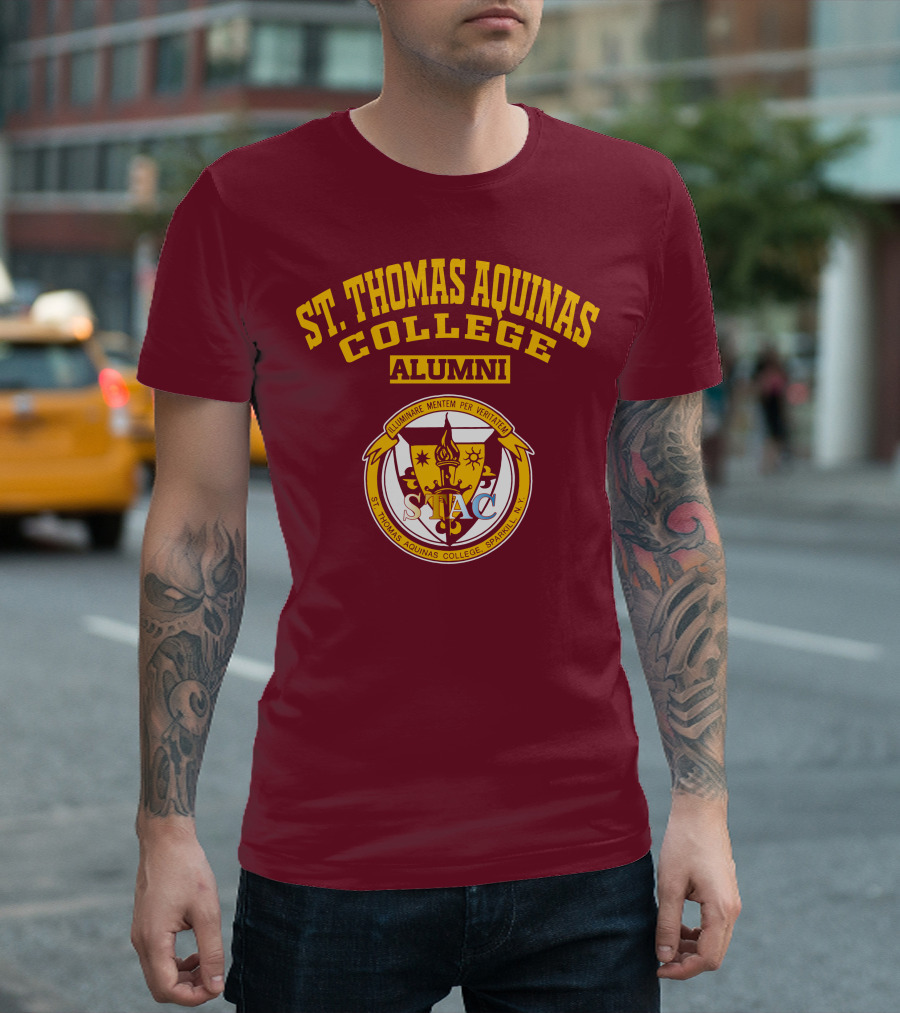 St. Thomas Aquinas College Alumni Illuminare Mentem Per Veritatem STAC Sparkill NY T-Shirt