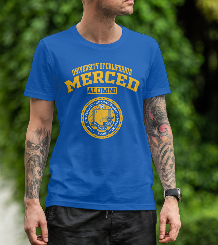 UNIVERSITY OF CALIFORNIA MERCED ALUMNI 2005 SEAL LET THERE BE LIGHT T-Shirt